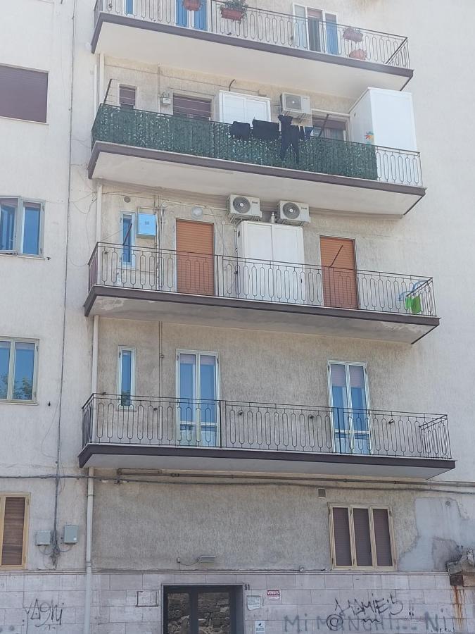 Marina Apartments Taranto Esterno foto